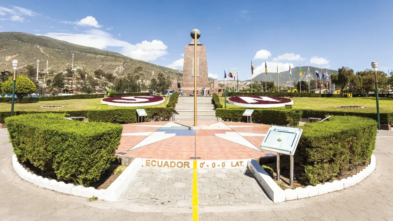Equatorial monument and landscaped grounds